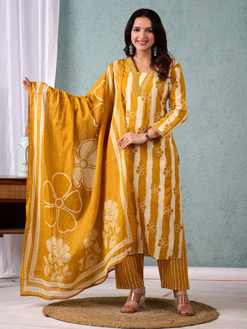 Stripper with Floral Printed Kurta with Trouser & Dupatta